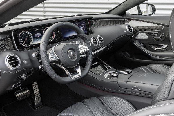 салон Mercedes-Benz S63 AMG Coupe