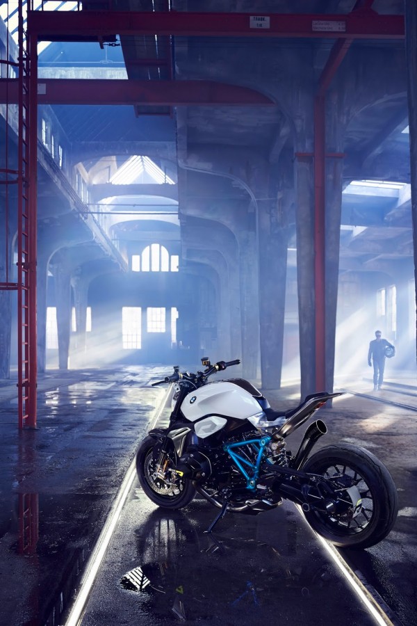 BMW-Motorrad-Concept-Roadster_51