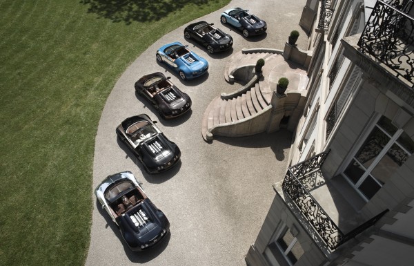 Все Bugatti Veyron  Legends  на одном фото