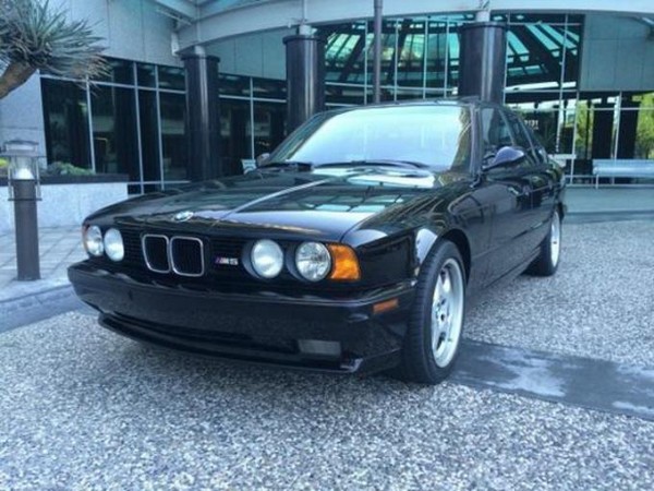 BMW M5 1993 года 