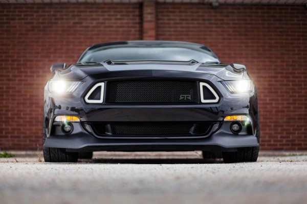 2015-Ford-Mustang-RTR-2
