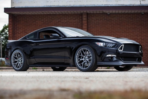 2015-Ford-Mustang-RTR-5