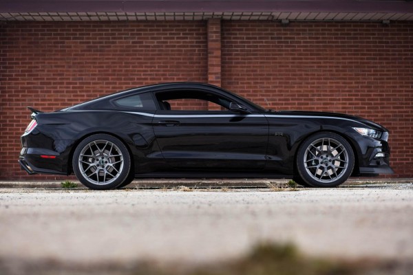 2015-Ford-Mustang-RTR-6