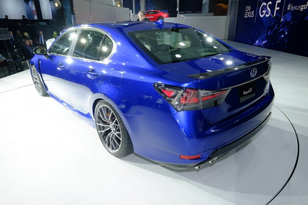 Lexus-GS-F-1
