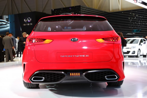 Kia-Sportspace-Concept-11