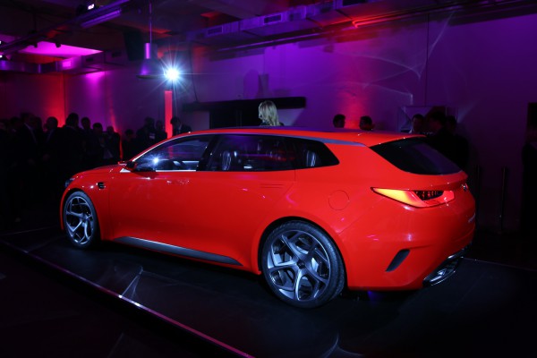 Kia-Sportspace-Concept-12