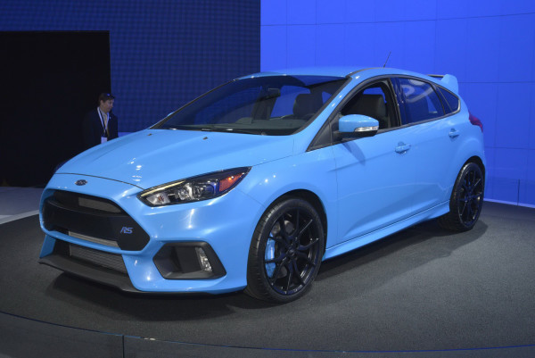 2016-Ford-Focus-RS-2