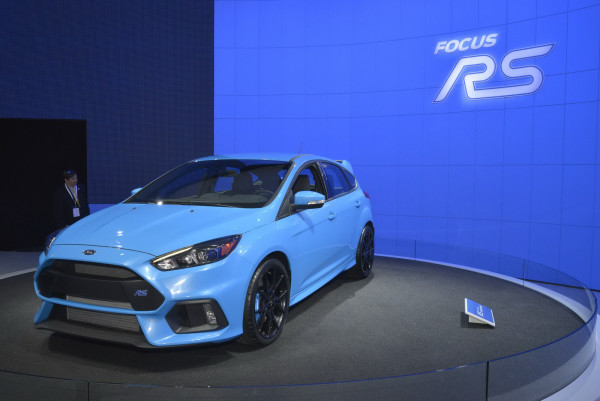 2016-Ford-Focus-RS-3