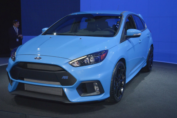 2016-Ford-Focus-RS-4