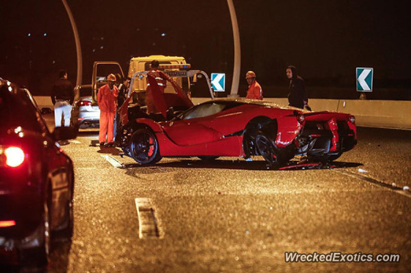 Crashed-Ferrari-LaFerrari-returns-in-new-images-3