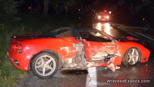 Ferrari-360-Spider-gets-crashed-in-Slovakia