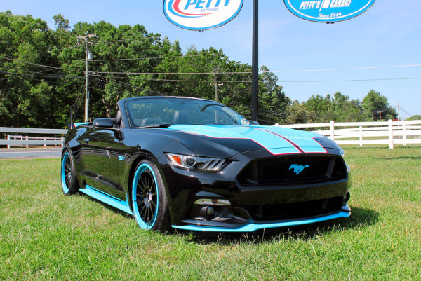 2016 Petty’s Garage Mustang GT King Edition