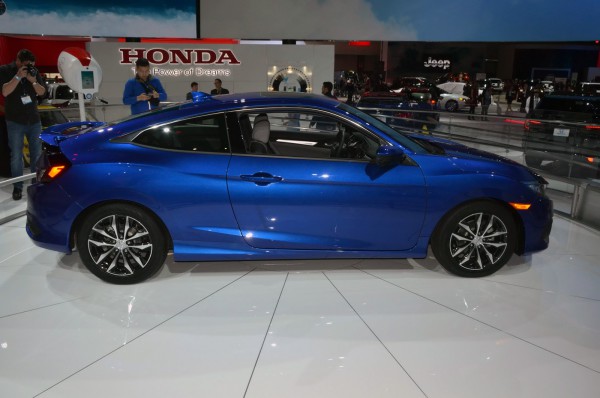 2016-Honda-Civic-Coupe-6