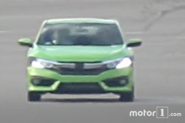 honda-civic-coupe-spy-photo (2)