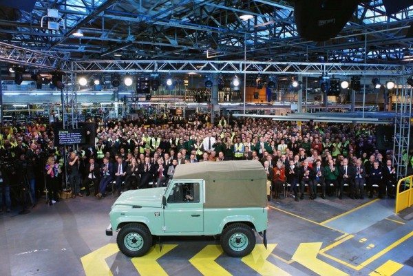Land Rover закончила производство классического Defender