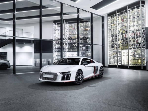 004_Audi-R8-V10-Plus-Selection-24-Edition