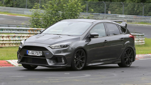ford-focus-rs500-spy-photo (1)