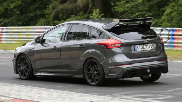 ford-focus-rs500-spy-photo (4)