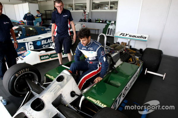 Daniel Ricciardo driving Williams FW07