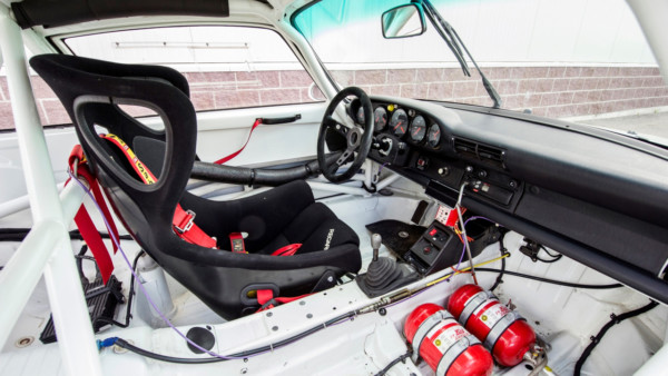 porsche-911-gt2-evo-race-car (2)