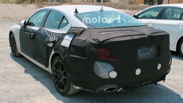 genesis-g70-spy-photos (7)