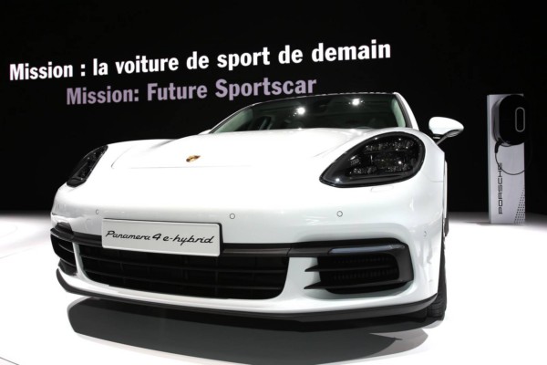 porsche-panamera-4s-e-hybrid-4