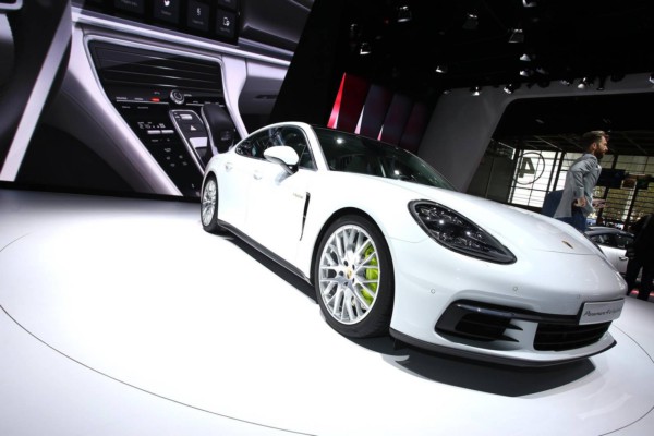 porsche-panamera-4s-e-hybrid-5