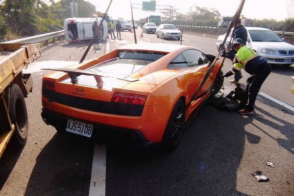 Очередной Lamborghini Gallardo разбился в Тайване